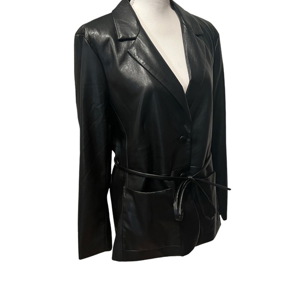 7 For All Mankind Faux Vegan Leather Belted Jacket Blazer Black Size Large - Picture 4 of 16